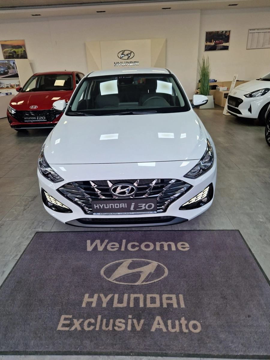 Hyundai i30 FASTBACK 1.5T 160CP M-Hybrid 48V 5DR Highway
